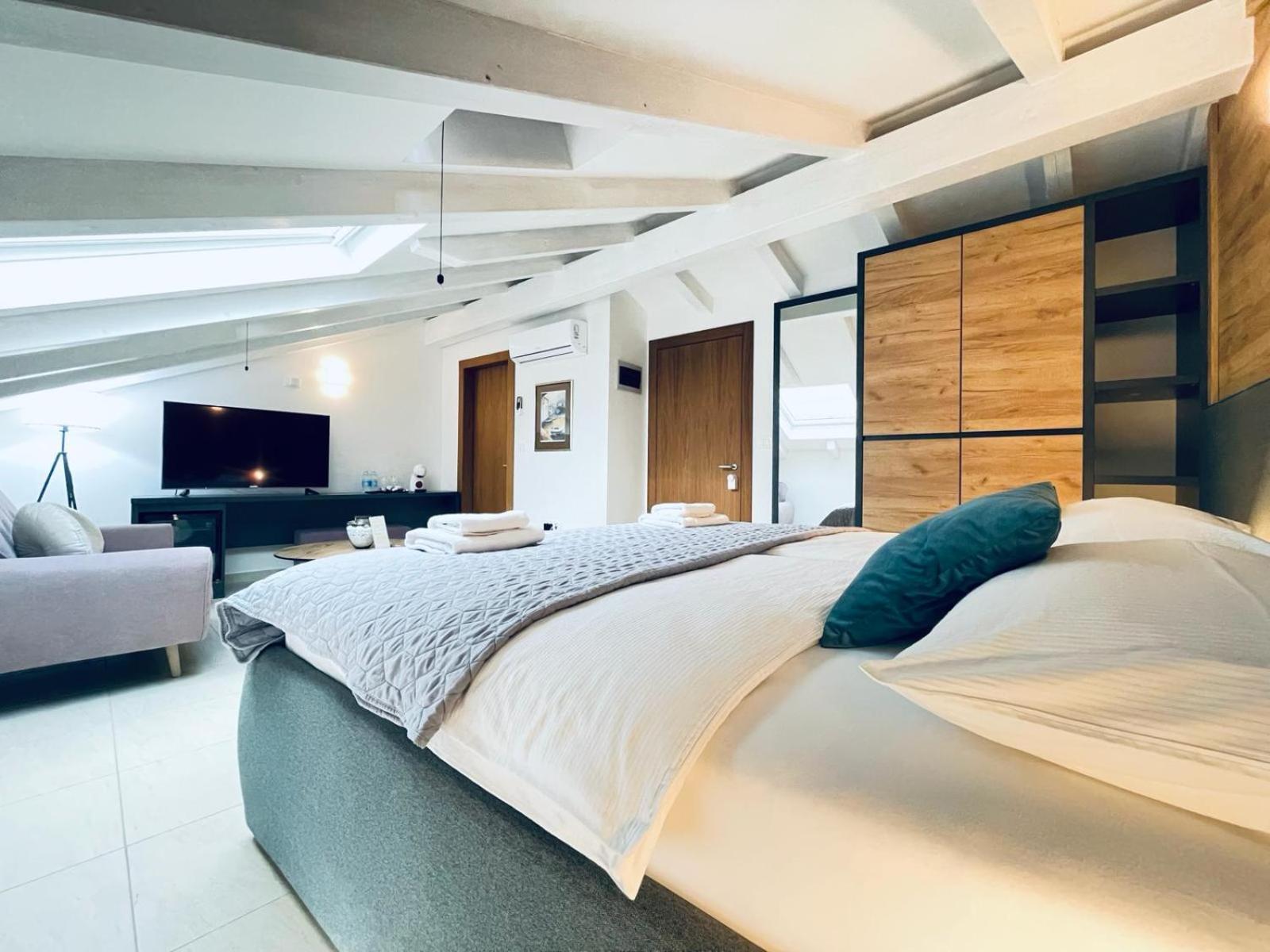 Fazana City Rooms With Free Parking Esterno foto